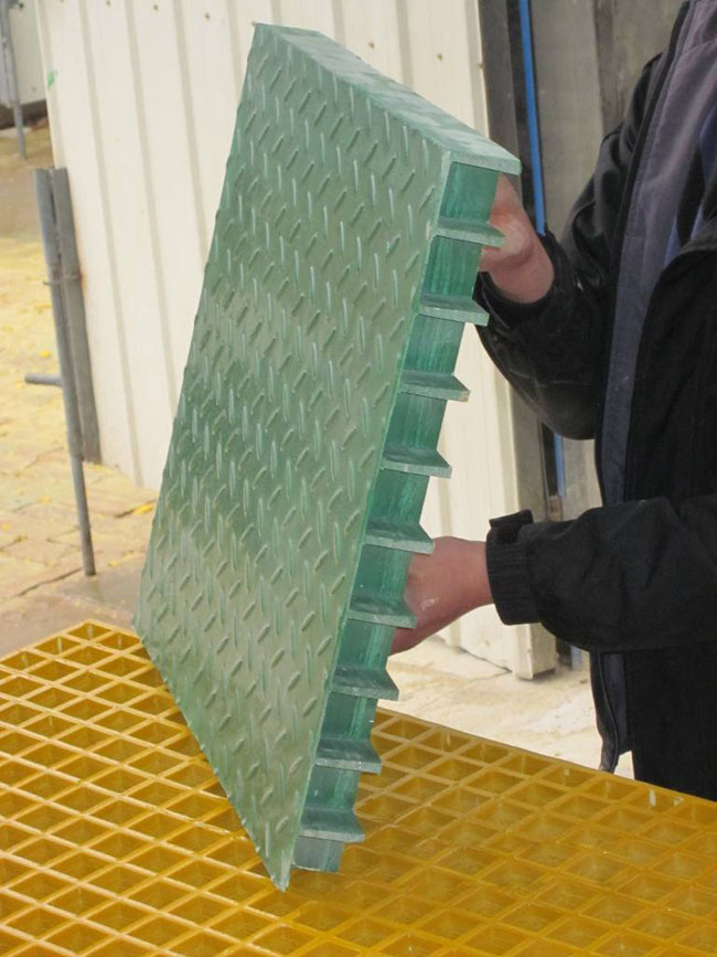 专业生产玻璃钢格栅盖板